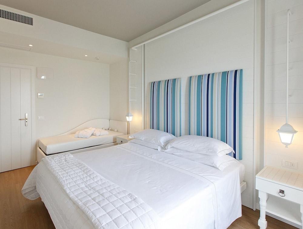Luxor Beach Boutique Hotel Cattolica Exterior foto